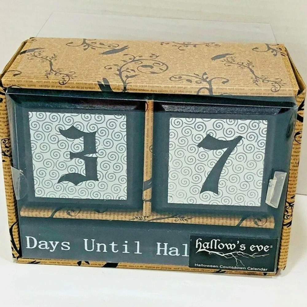NWOT Days Until Halloween Countdown Calendar Blocks Witchy Goth Festive Decor